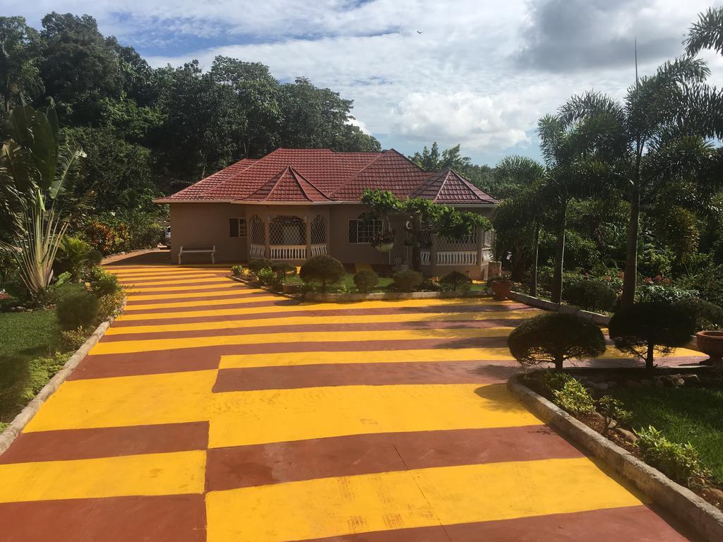 Cliffe Ranch Villa Mandeville Exterior photo