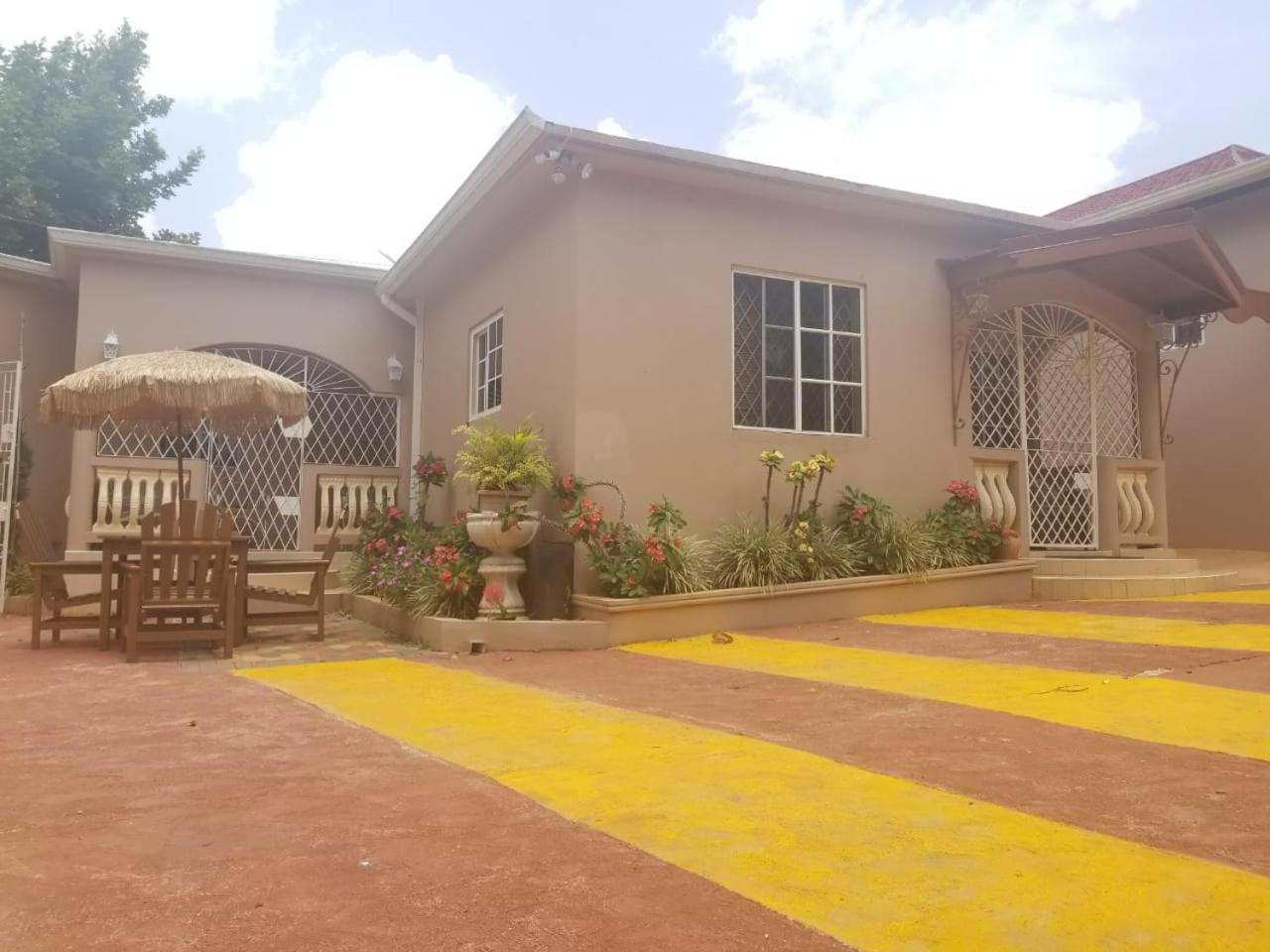 Cliffe Ranch Villa Mandeville Exterior photo